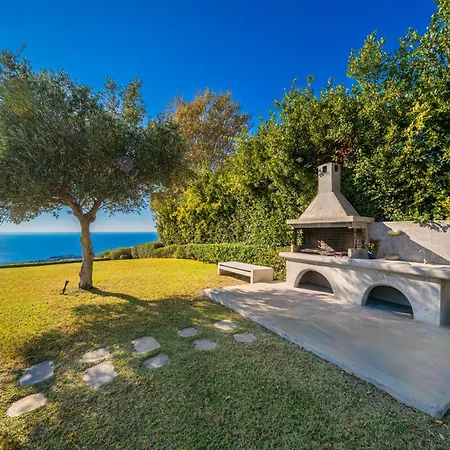 Grande Azzurro In Villa Lakíthra