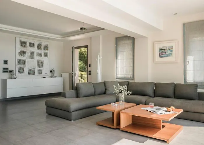 Villa Grande Azzurro In Lakíthra