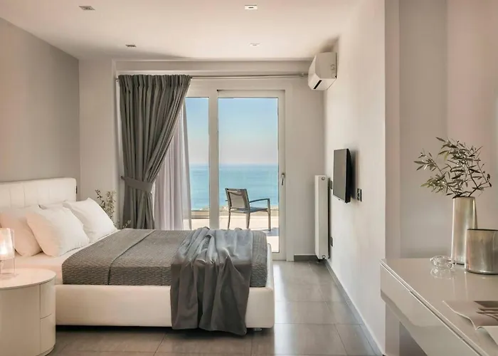 Grande Azzurro In Villa Lakíthra